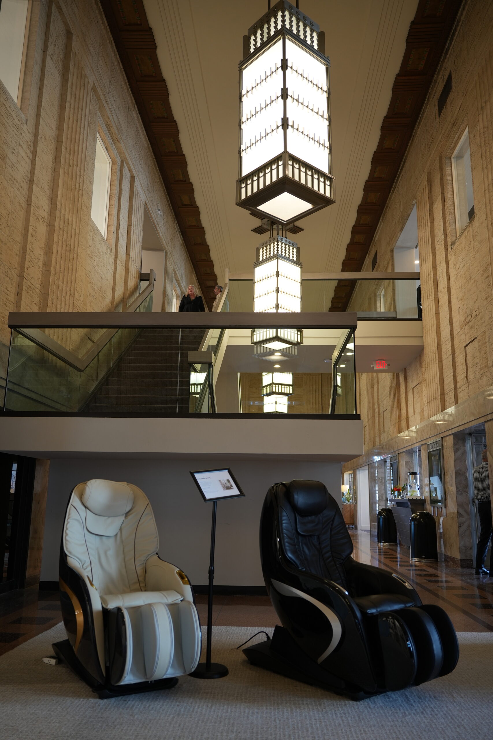 Lifestyle Zen-Wave massage chair showroom display